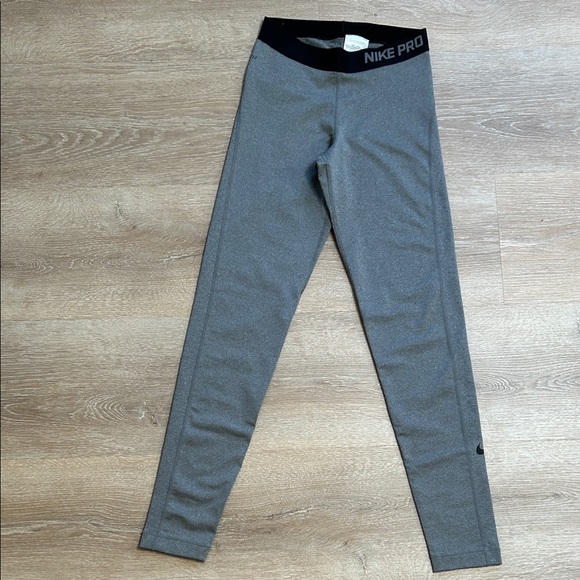 Nike Pro dri-fit leggings - Picture 1 of 4